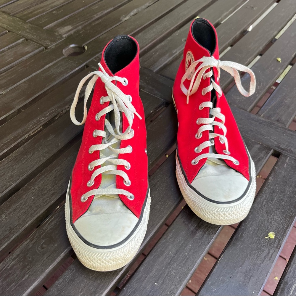 Converse Ctas Hi in Red (12) - Picture 2 of 5